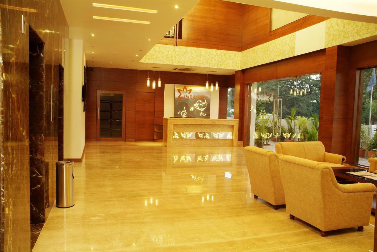 Hotel Parijatha Gateway Bangalore Esterno foto