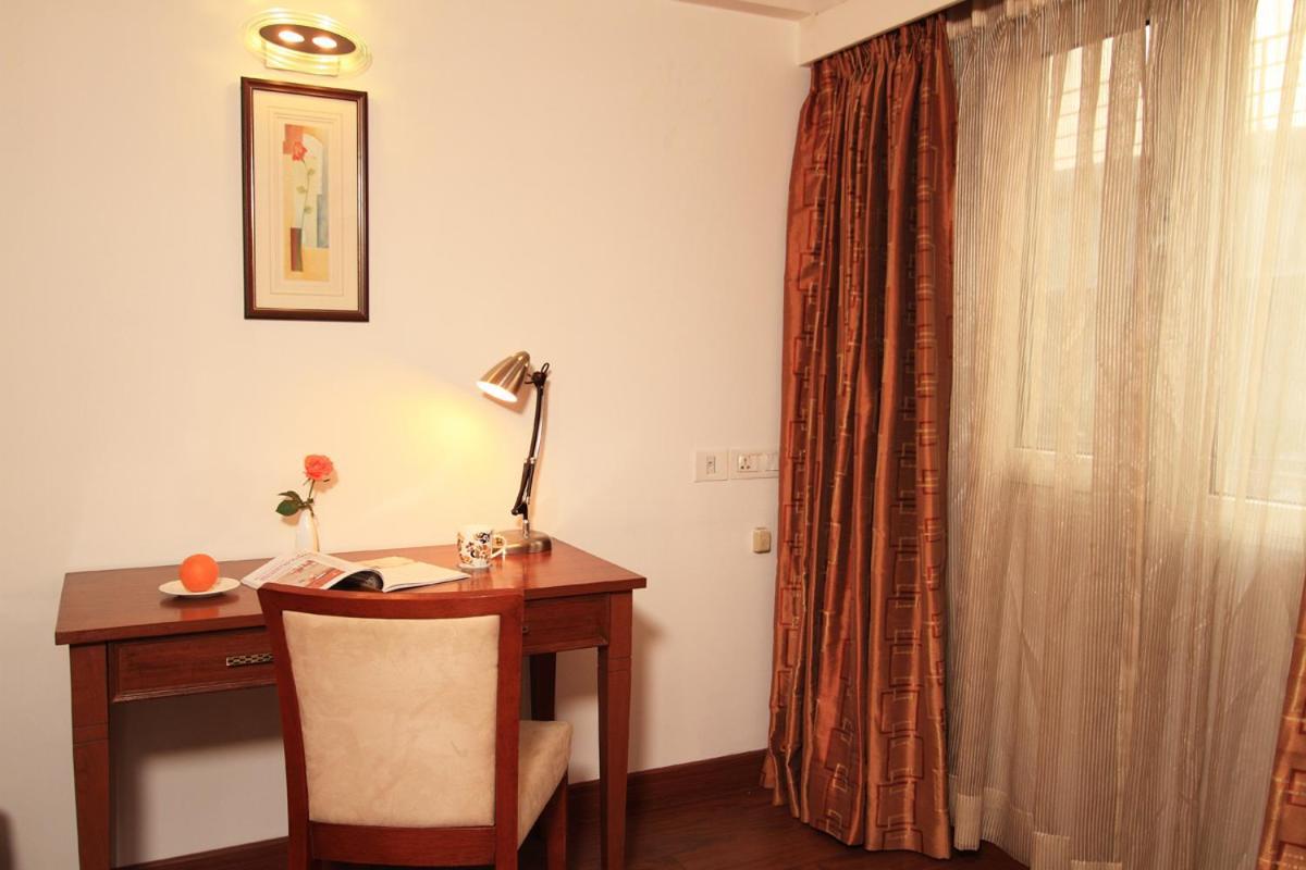 Hotel Parijatha Gateway Bangalore Esterno foto