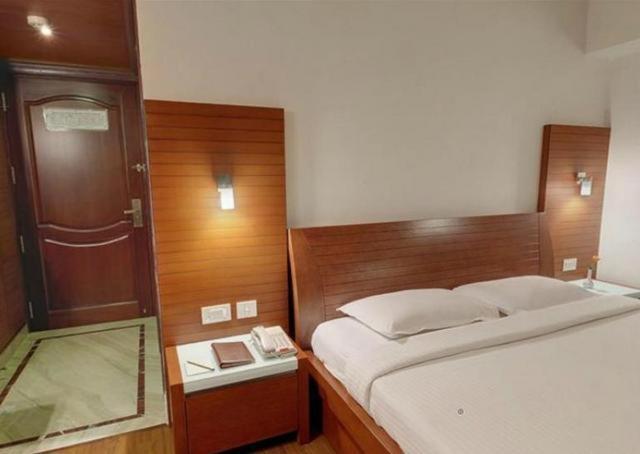 Hotel Parijatha Gateway Bangalore Camera foto