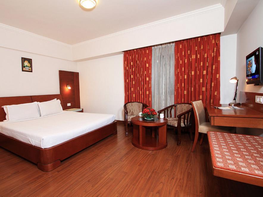 Hotel Parijatha Gateway Bangalore Esterno foto