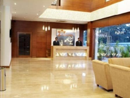 Hotel Parijatha Gateway Bangalore Esterno foto